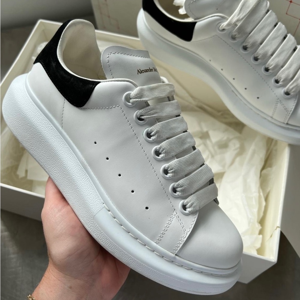 Alexander McQueen Sneaker